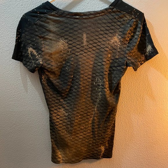 grunge acid wash vneck Black T-Shirt - Picture 3 of 3